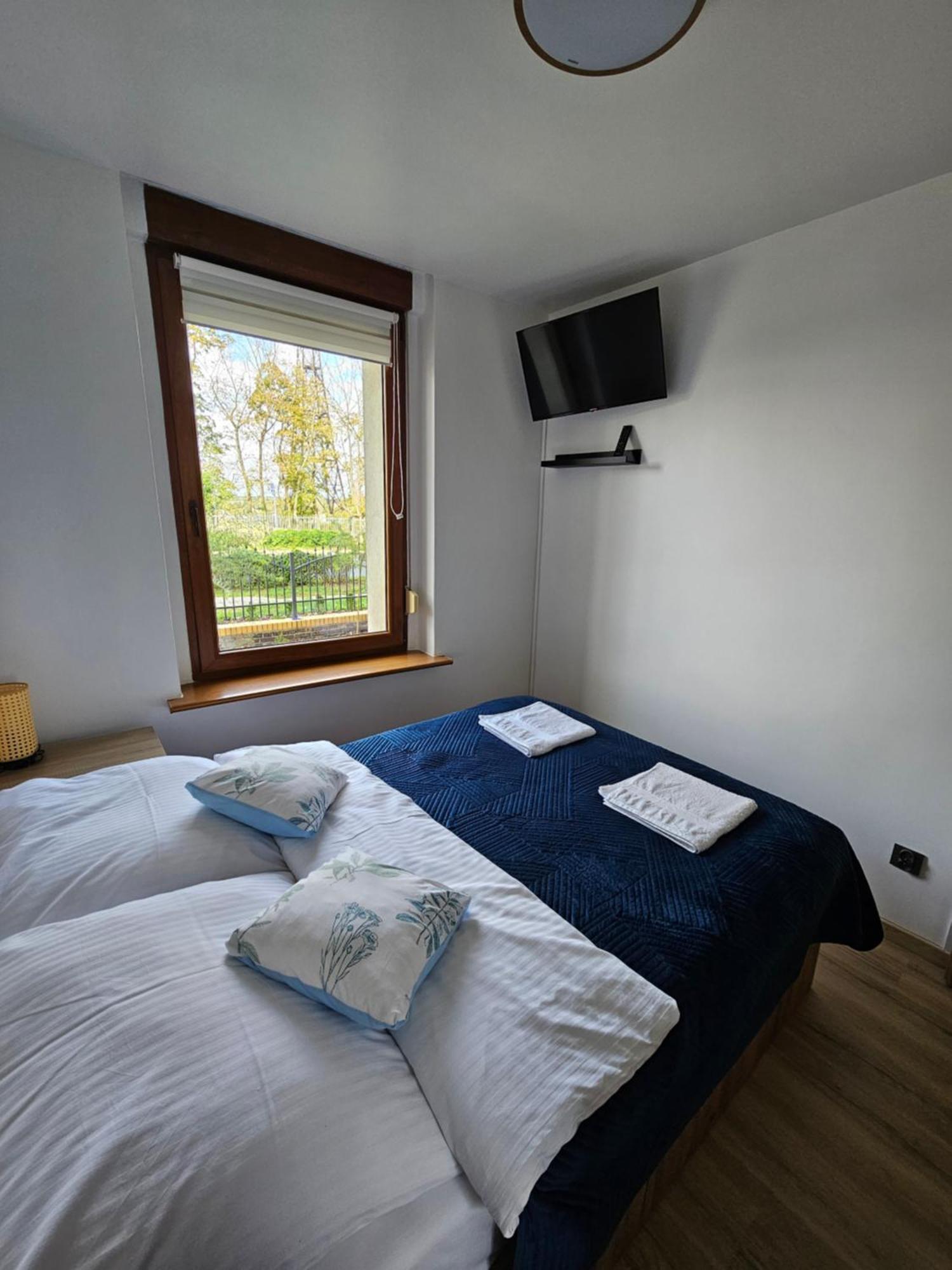 Apartament Radiostacja III Z Ogrodkiem, Parking Free グリヴィツェ エクステリア 写真
